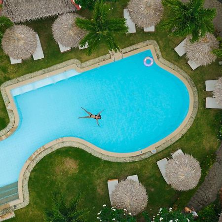 Garden Of Eden Dive Resort Puerto Galera Exterior photo