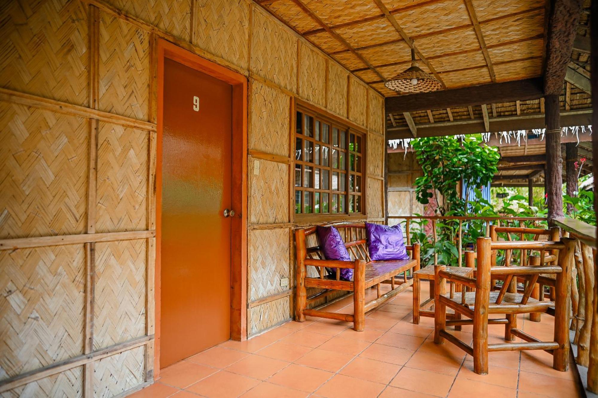 Garden Of Eden Dive Resort Puerto Galera Exterior photo