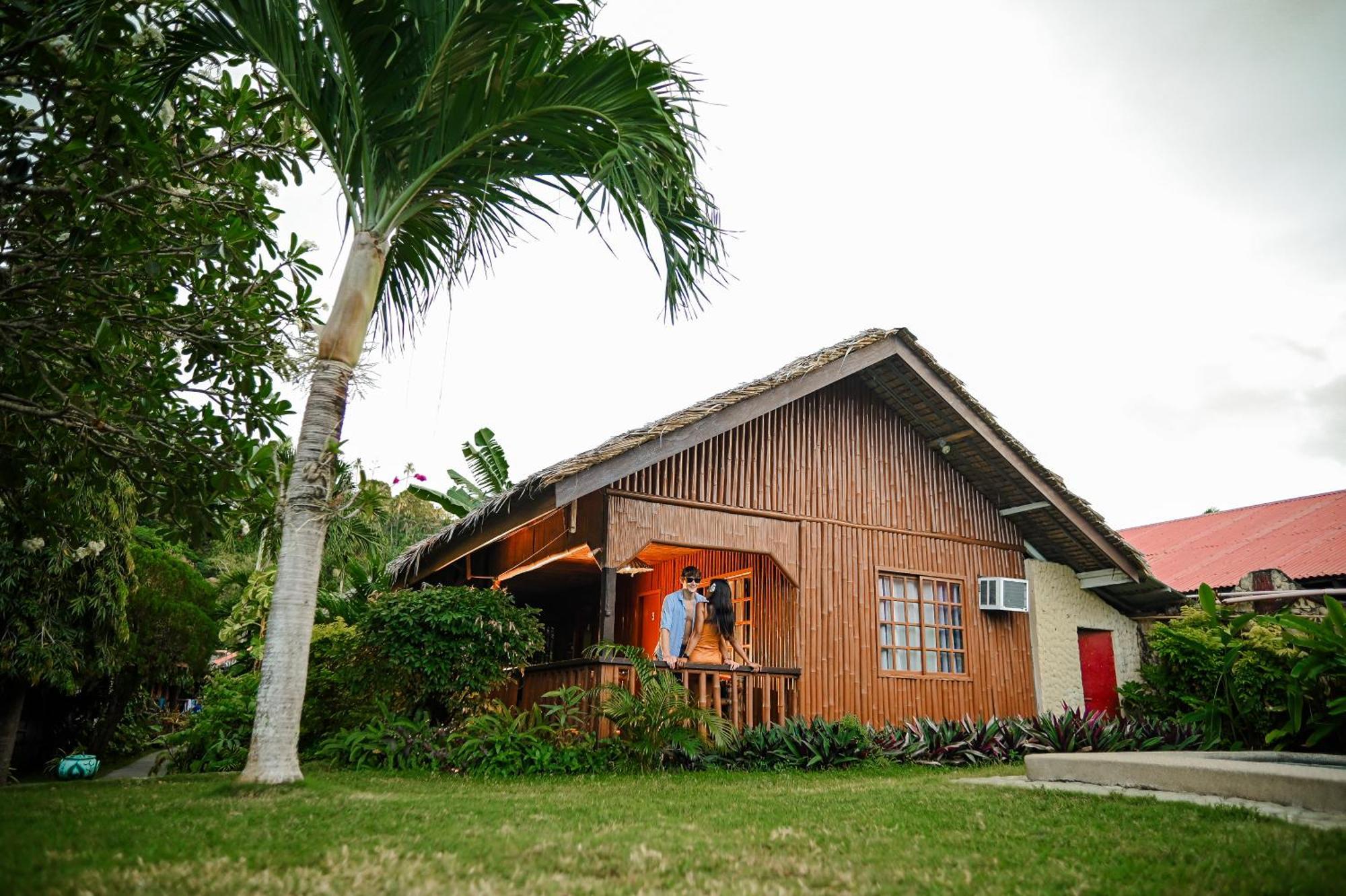Garden Of Eden Dive Resort Puerto Galera Exterior photo